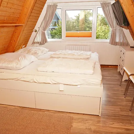 Zeltdachhaus Mit Parkplatz Vor Der Haustuer - W-lan *